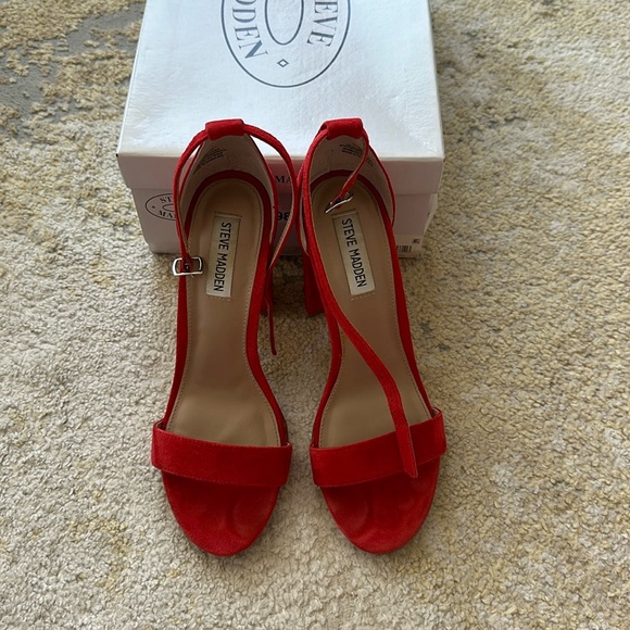 Steve Madden Sandals (red suede) - Picture 2 of 6